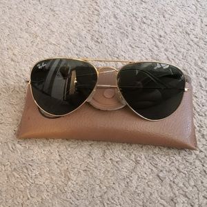 Ray-Ban aviator sunglasses with gold frames